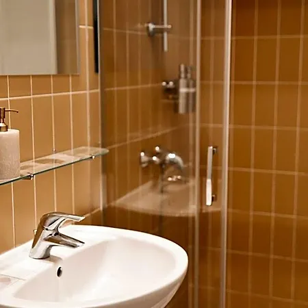 La Maison Du Gasseau Bed & Breakfast 4*